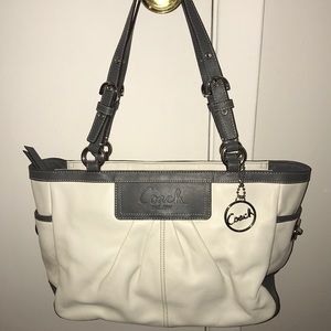 Coach Purse (white & grey)